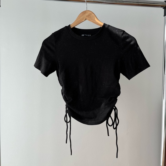 Zara black top with scrunches on side - Picture 1 of 1